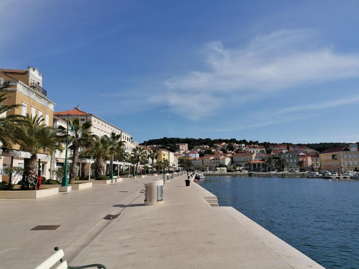 Apartments Marlen Mali Losinj Exterior photo